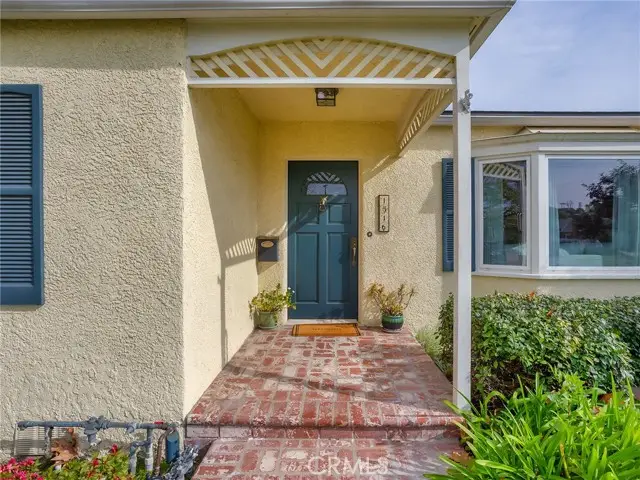 1516 N Pepper Street, Burbank, CA 91505 - Image #2
