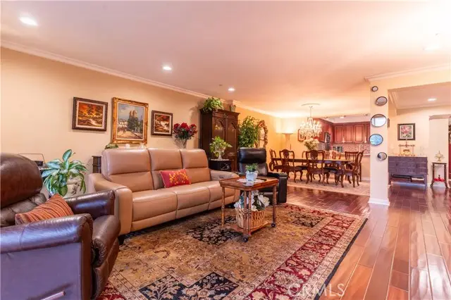 4533 Vista Del Monte Avenue #201, Sherman Oaks, CA 91403 - Image #2