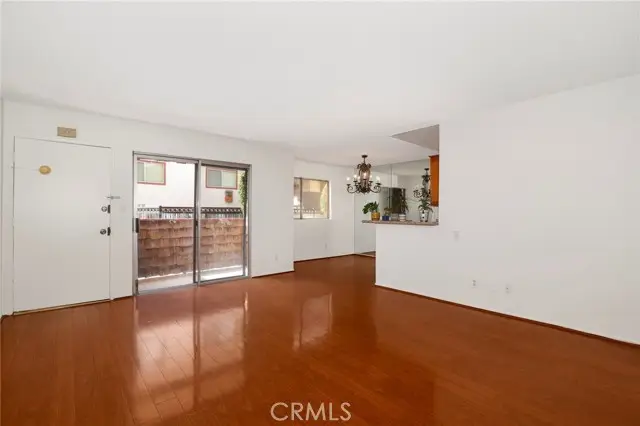 5403 Newcastle Avenue #28, Encino, CA 91316 - Image #3