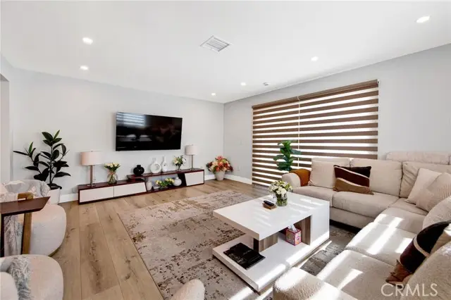 16052 Bahama Street, North Hills, CA 91343 - #2