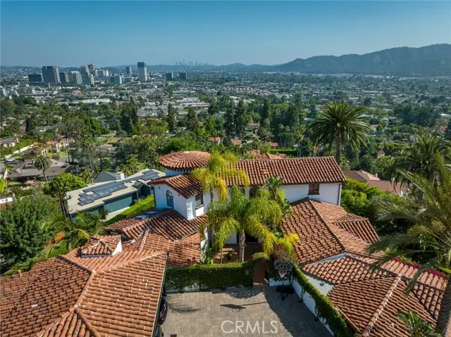 330 Kempton Road, Glendale, CA 91202 - #2