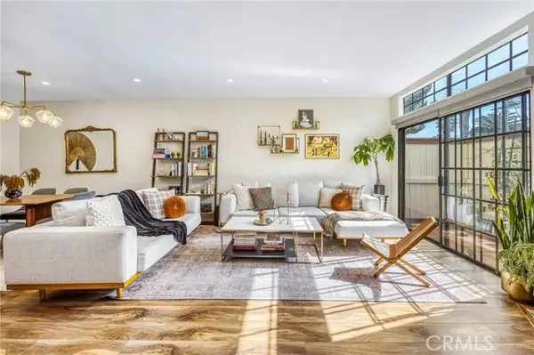 4374 Ventura Canyon #6, Sherman Oaks, CA 91423