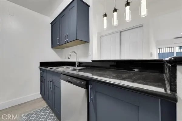 18620 Hatteras #169, Tarzana (los Angeles), CA 91356