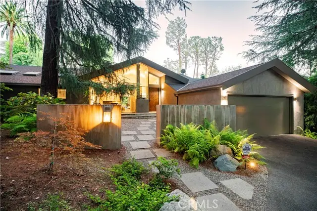 5128 Hillard, La Canada Flintridge, CA 91011 - #1