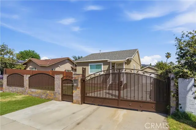 1117 Lucas Street, San Fernando, CA 91340 - #3