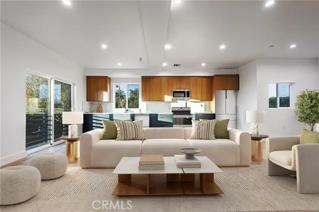 1658 S Hayworth Avenue, Los Angeles, CA 90035 - #2