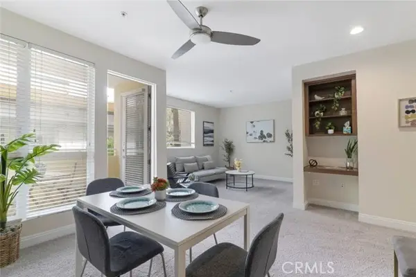 21301 Erwin Street #228, Woodland Hills (los Angeles), CA 91367