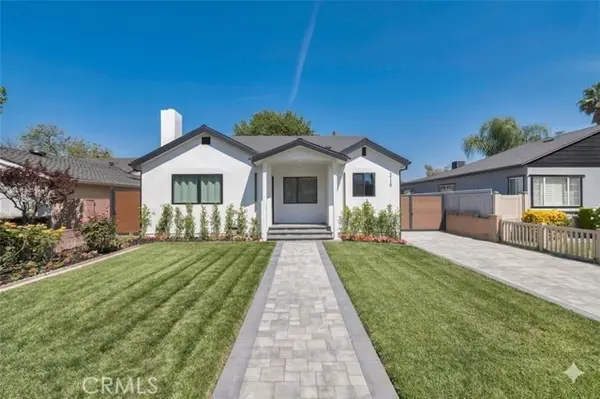 2115 W Clark Avenue, Burbank, CA 91506