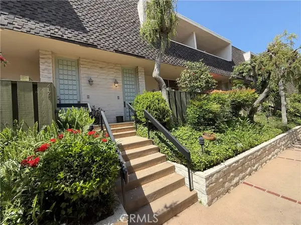 4173 W Sarah Street #8, Burbank, CA 91505