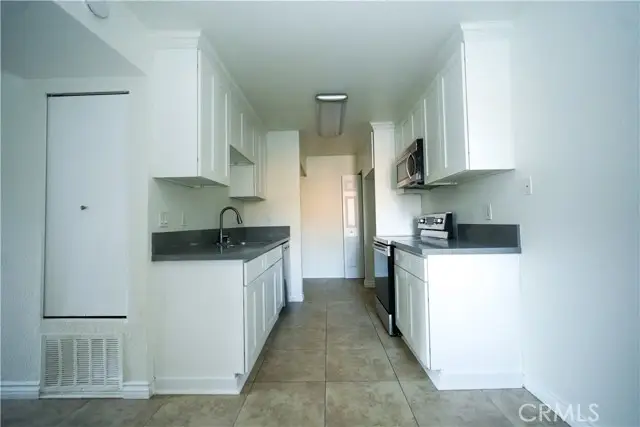 1265 Kendall Drive #811, San Bernardino, CA 92407 - Image #2