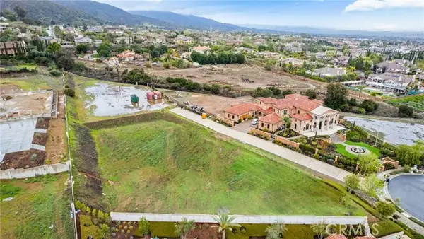 1252 Via Venezia, Corona, CA 92881