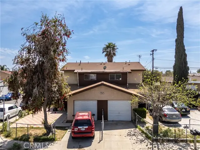 161 W Wilson Street,, Rialto, CA 92376 - #3