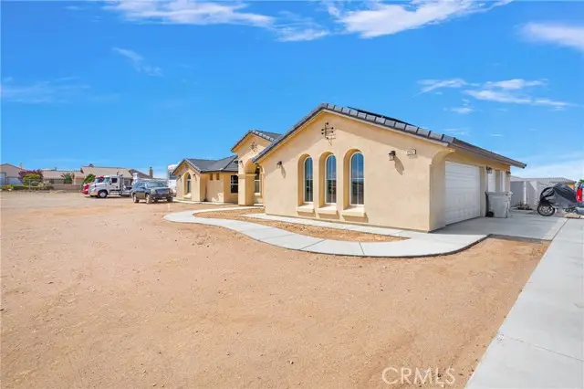 12752 Farmington Street, Oak Hills, CA 92344 - Image #2