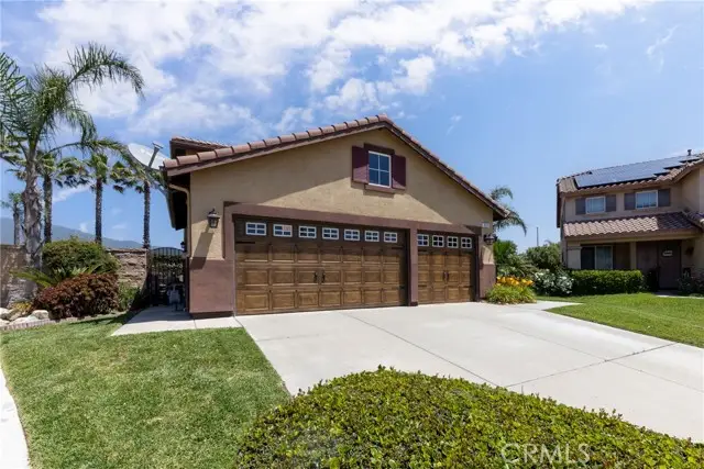 6122 Glen Abbey Place, Fontana, CA 92336 - Image #2