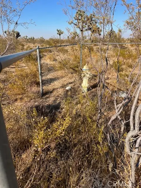 5202 La Mesa Road, Phelan, CA 92371