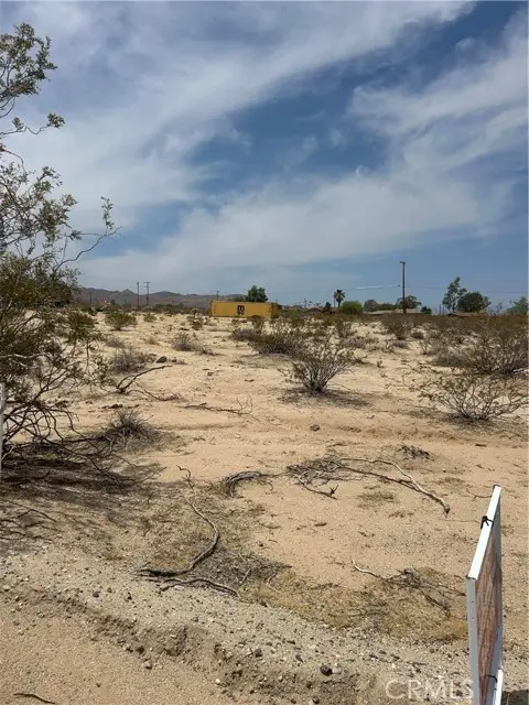 6424 Canyon Road, Twentynine Palms, CA 92277