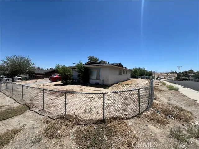 14311 Manzanita Road, Victorville, CA 92395 - Image #2