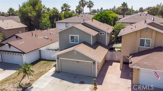 8936 Summerwood Way, Fontana, CA 92335 - Image #2