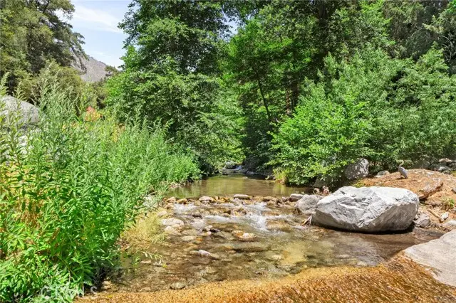 501 S Mountain Avenue, Mount Baldy, CA 91759 - Image #2