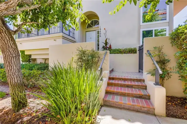 19406 Merion Circle, Huntington Beach, CA 92648 - Image #3