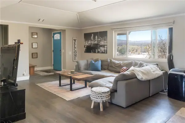 10691 Joshua Road, Apple Valley, CA 92308