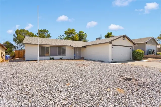 13717 Oakmont Drive, Victorville, CA 92395 - Image #3