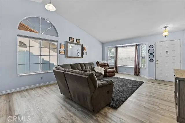 671 Zinnia Street, Hemet, CA 92545 - Image #3