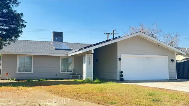 3025 Kennedy Way, Bakersfield, CA 93309 - #1