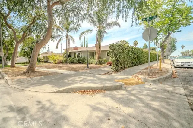 855 N Palm, Upland, CA 91786 - #2