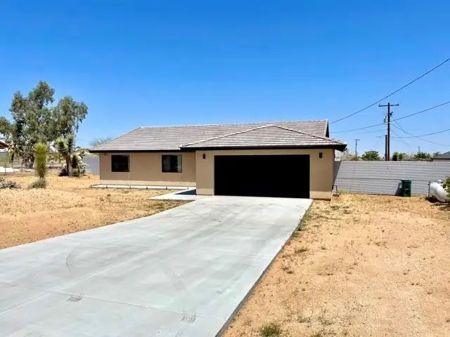 58186 Canterbury, Yucca Valley, CA 92284 - #2