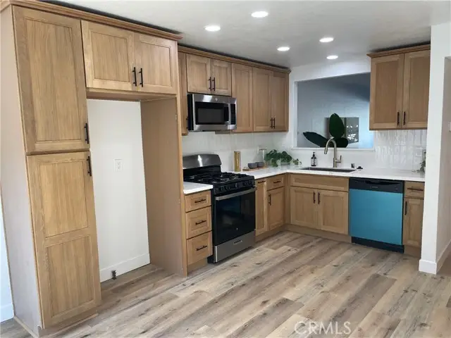 700 W Walnut Avenue #58, Orange, CA 92868 - Image #2