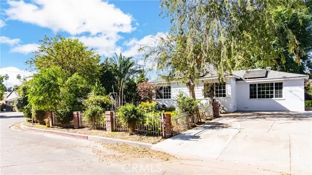 7503 Aqueduct Ave, Van Nuys, CA 91406 - Image #3