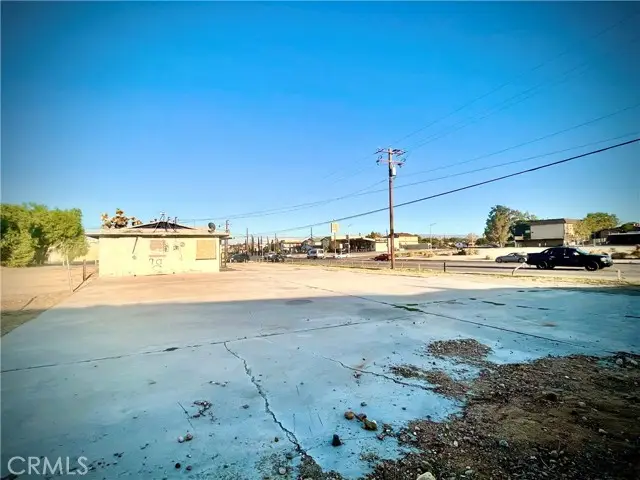15720 Mojave Drive, Victorville, CA 92394 - Image #3