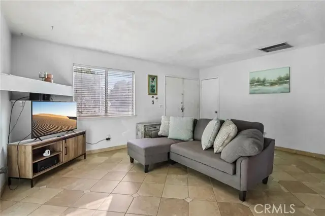 16362 Pine Street, Hesperia, CA 92345 - #1