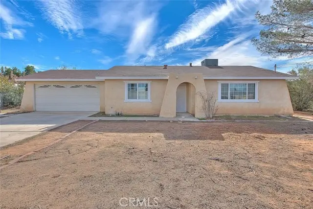 22133 Thunderbird, Apple Valley, CA 92307 - Image #2