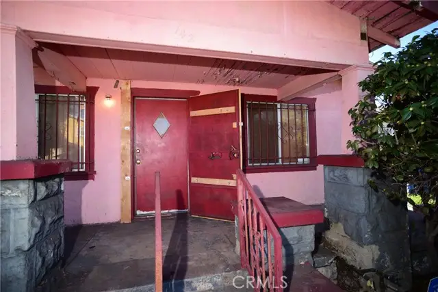 142 W 58th, Los Angeles, CA 90037 - #2