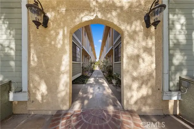 25 Palmetto Dr #A, Alhambra, CA 91801 - Image #2