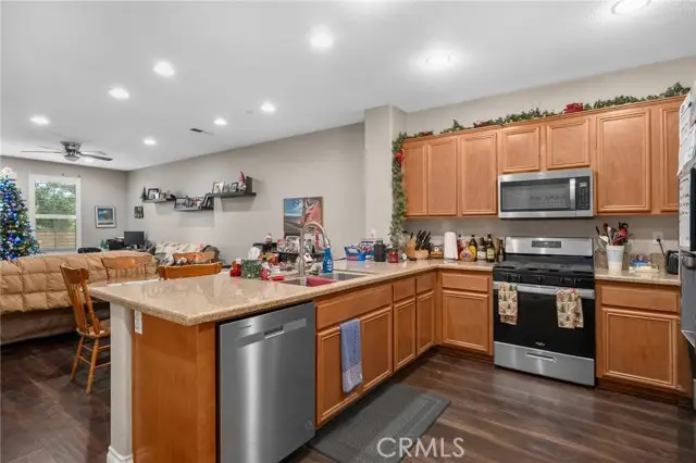 15723 Parkhouse, Fontana, CA 92336 - Image #3