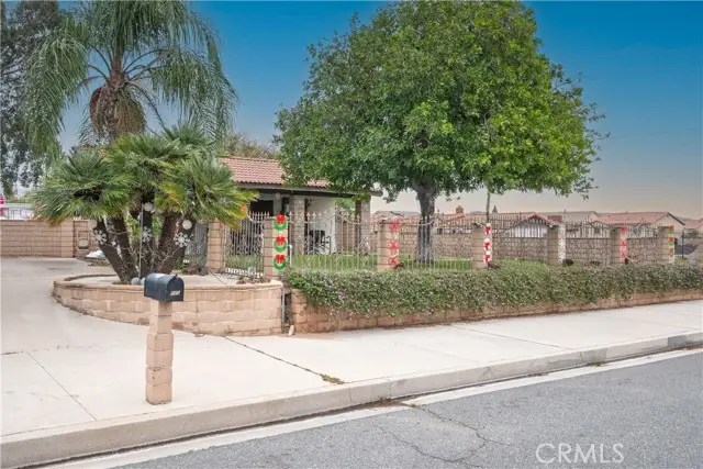 825 Acacia, Rialto, CA 92376 - #3