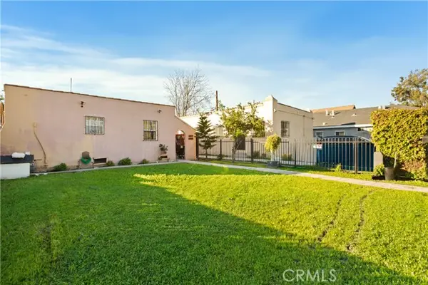 8449 S Main, Los Angeles, CA 90003