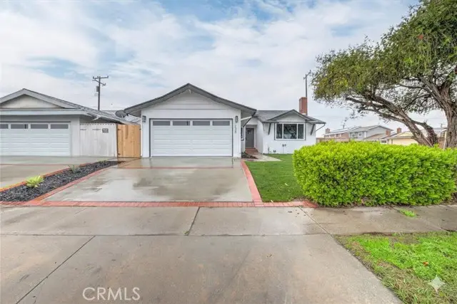 328 E 213th St, Carson, CA 90745 - Image #3