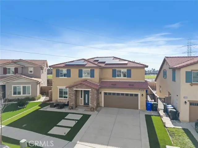 15765 Kings Peak Dr, Fontana, CA 92336 - #3