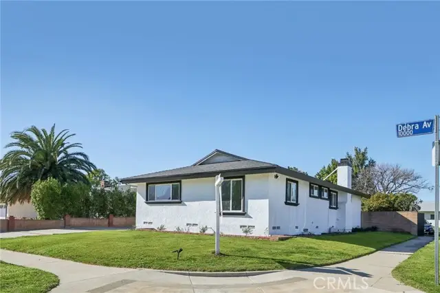 10007 Debra, North Hills, CA 91343 - #3