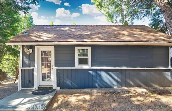 29083 Hook Creek, Cedar Glen, CA 92321