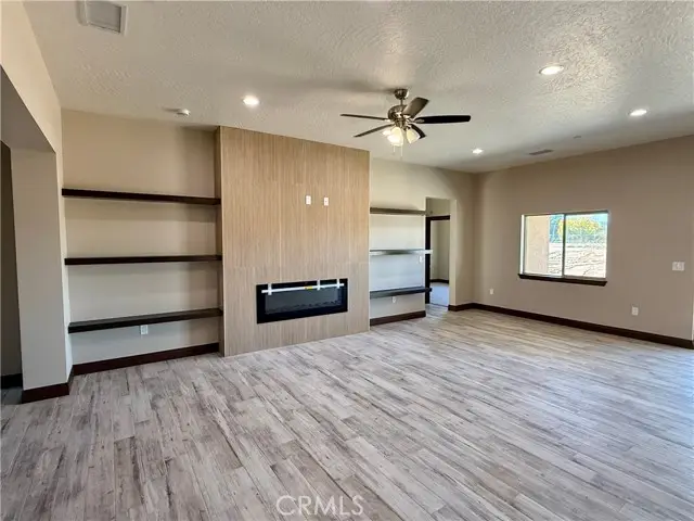 10466 10th Avenue, Hesperia, CA 92345 - Image #3