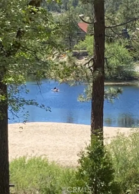 33303 Lake View Drive, Running Springs, CA 92382 - Image #3