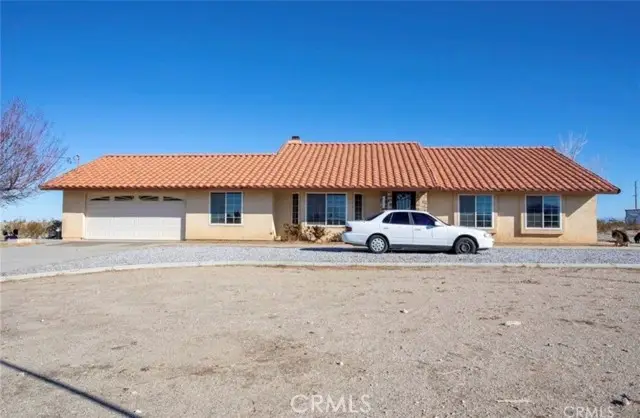 13053 Rose Vista Rd, Phelan, CA 92371 - Image #1