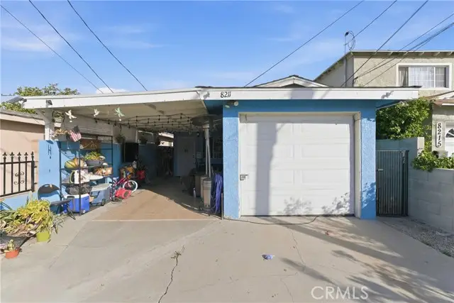 8211 Wilbarn, Paramount, CA 90723 - #2