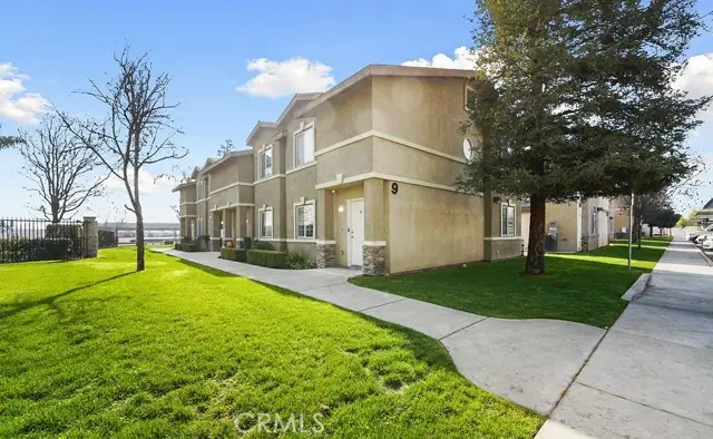 600 Hosking Ave. #bl39, Bakersfield, CA 93307 - #2