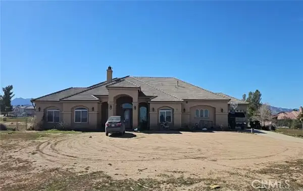 7677 Mono Rd, Phelan, CA 92371